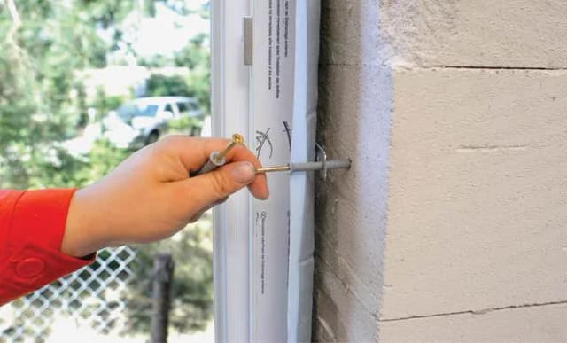 Jak montować okna PCV - uniknij najczęstszych błędów przy instalacji Jak montować okna PCV - uniknij najczęstszych błędów przy instalacji